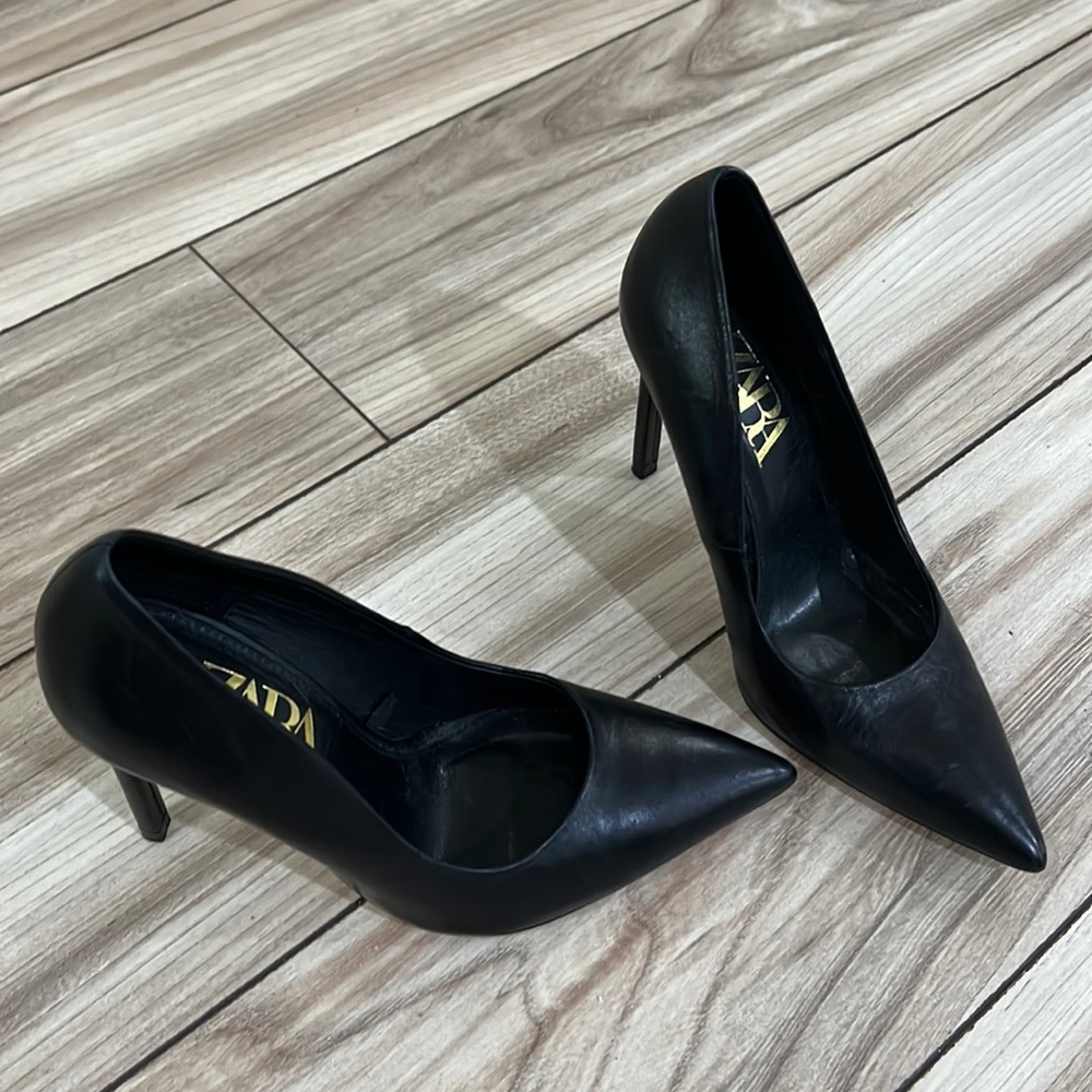 ZARA Black Leather Pumps Heels Size 7